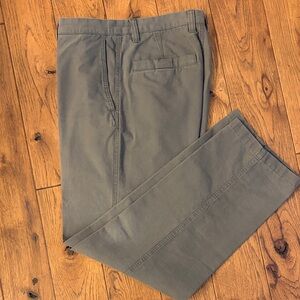 Classic Columbia Olive Chino Pants for Men - Straight Fit Size 34x32